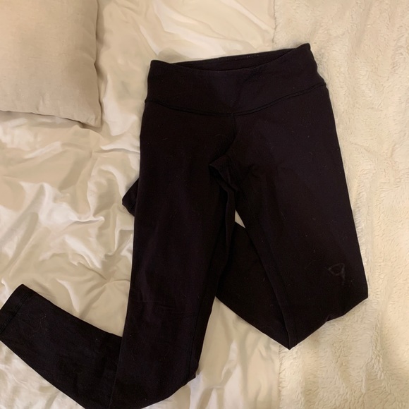 Lululemon leggings - Picture 2 of 4